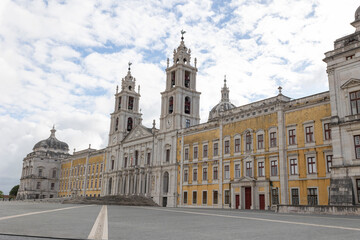 Fototapeta premium National Palace of Mafra, Portugal - cloudy sky