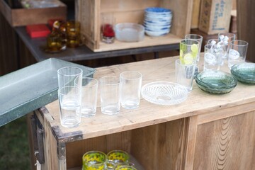 日本の休日の骨董市にて見つけた珍しい掘り出し物