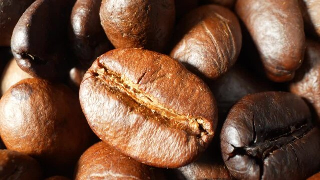 Indulge in roasted coffee beans: A powerhouse of antioxidants, metabolism boosters, and vital nutrients like magnesium, potassium, plus vitamins B2 and B3. Elevate heart health and energy levels.
