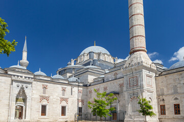 Fototapeta premium An angle from which the dome and minaret of the entrance of the Beyazıt mosque in Beyazıt square can be seen.