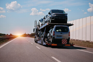 Utility Vehicle Truck Car Carrier International Dealership