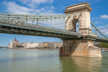 Obraz premium View of Budapest Chain bridge and Hungarian Parliament Building.