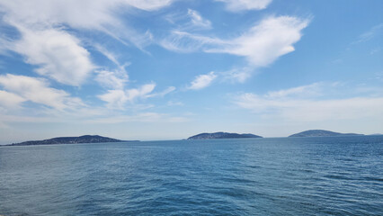 Obraz premium Far view of the Adalar in Marmara Sea from Maltepe in Istanbu