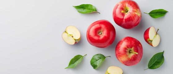 Naklejka premium Ripe fresh apples flat lay top view summer plain soft matte background