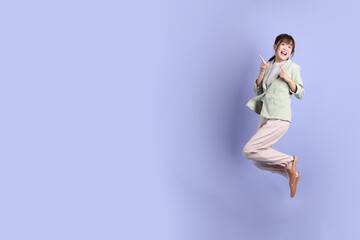 20s Asian Businesswoman