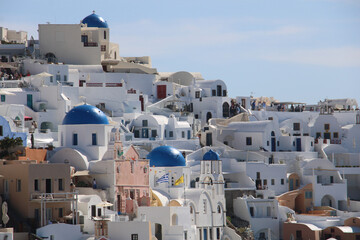Naklejka premium Santorini Blue Domes in Oia