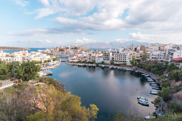 Naklejka premium View of Agios Nikolaos city and Voulismeni lake. Crete.