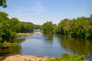 Obraz premium Schuylkill River looking north from Green Lane Bridge in Manayunk 