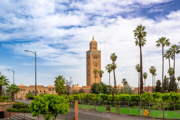 Obraz premium The Koutoubia Mosque towers over Marrakech.