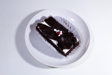 birthday cake with white placemats