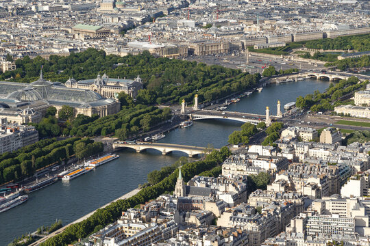 Puente Alejandro III vista a&eacute;rea de Par&iacute;s desde la Torre Eiffel