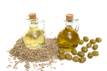 Zdrowe tłuszcze, świeżo tloczone na zimno oleje, olej słonecznikowy i oliwa z oliwek