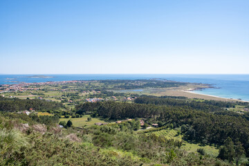 Obraz premium panoramic view from the Mirador da Ra, with Lake Vixán, Aguiño and Sálvora in the background