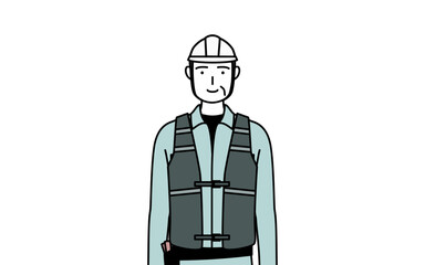 正面を向いた笑顔のヘルメットと作業着姿のシニア男性技師