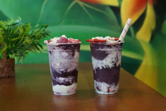 Copo de A&ccedil;ai com Ninho e Frutas