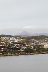 Krajobraz Norwegii z perspektywy morza