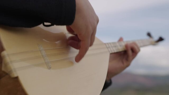 Baglama, Saz, traditional Turkish stringed musical instrument