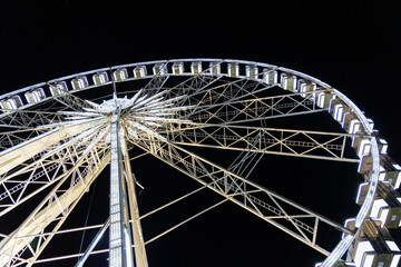 Riesenrad bei Nacht