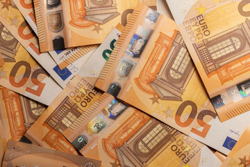 gros plan sur un tas de billets de banque de 50 euros. Fond de page ou arrière plan