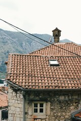 roof tiles in kotor