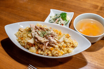 美味しいチキンピラフ