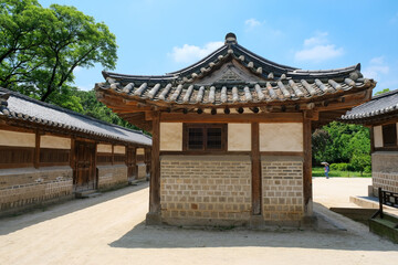 Fototapeta premium Changdeokgung palace, famous landmark in Seoul.