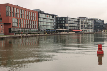 Naklejka premium Strukturwandel in Münster; Blick vom Hafenplatz auf die Hafenpromenade