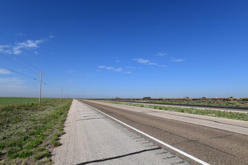 empty road with no traffic