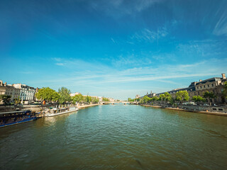 Obraz premium Scenery on the banks of the Seine in Paris