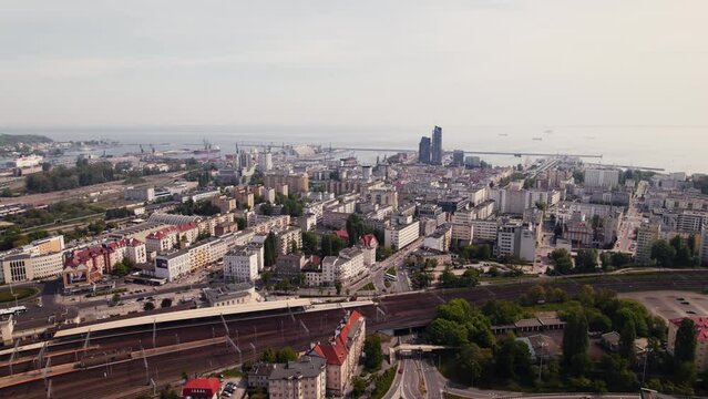 Gdynia, Poland. Miasto nad morzem z drona.