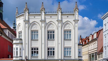 Obraz premium Alte Apotheke am Markt Greifswald entzerrt HD