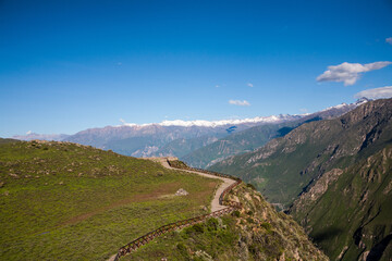 Górski krajobraz z kanionu Colca Peru