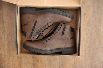 bota masculina de couro 