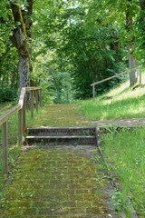 Treuchtlingen - Weg zum Friedhof am Perlachberg