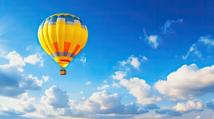 Fototapeta premium hot balloon yellow