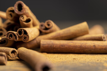 Cinnamon sticks for making cinnamon powder as spices