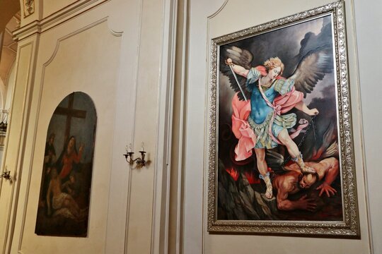 Vasto - Quadri nella Cappella del Gonfalone nella Chiesa di Santa Maria Maggiore