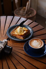 Dessert and coffee on the table 
