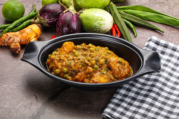 Indian traditional cuisine Aloo mutter