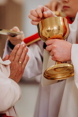 Przyjmowanie komuni świętej