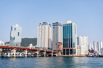 Fototapeta premium 釜山 街並み 港町 