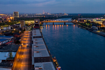 Konrad-Adenauer-Brücke