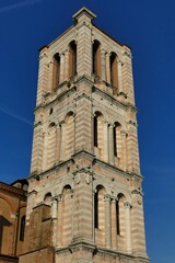  le campanile de la cathédrale Saint-Georges de Ferrare