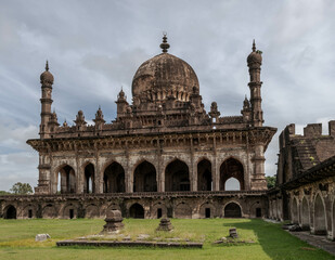 Obraz premium Tomb of Ibrahim Rauza in Bijapur, also called Ali Rauza. India.