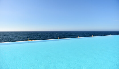 Fototapeta premium el mar mediteraneo en la isla de Malta