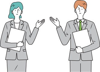 説明をするスーツ姿の男女