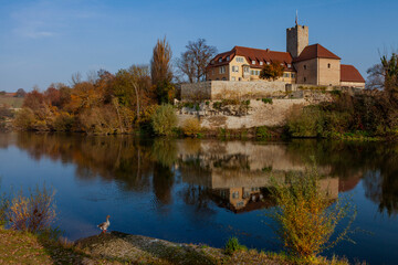 Obraz premium View from the Regiswindiskirche over the Neckar, Lauffen am Neckar, Baden-Württemberg, Germany