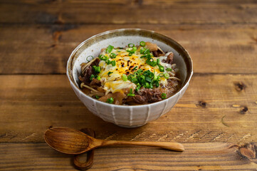 炙りチーズ牛丼