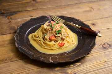 明太トマトクリームパスタ