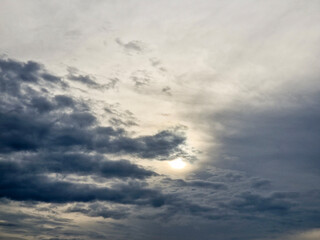 Obraz premium Cloudy evening sky after a small storm.